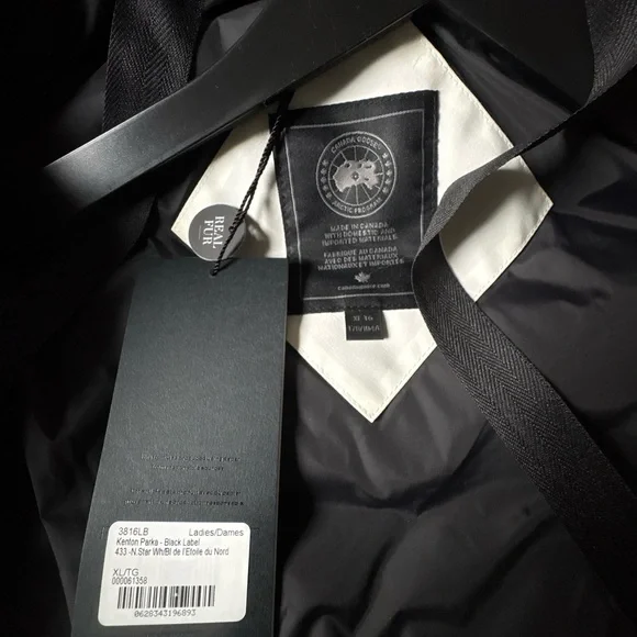 Canada Goose Ski & Snow Jacket - WHITE BRAND NEW WITH TAGS NEVER WORN